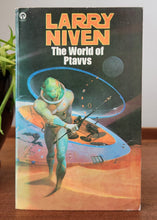 Load image into Gallery viewer, The World of Ptavvs by Larry Niven