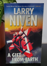 Load image into Gallery viewer, A Gift From Earth by Larry Niven