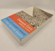Load image into Gallery viewer, Voices of a People's History of the United States by Zinn Arnove