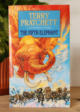 Load image into Gallery viewer, The Fifth Elephant by Terry Pratchett