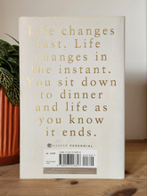 Load image into Gallery viewer, The Year of Magical Thinking by Joan Didion
