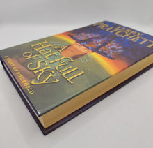 Load image into Gallery viewer, A Hat Full of Sky by Terry Pratchett (First Edition)
