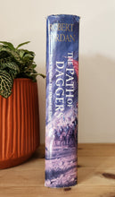 Load image into Gallery viewer, The Wheel of Time Book 8: The Path of Daggers by Robert Jordan
