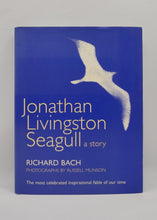 Load image into Gallery viewer, Jonathan Livingston Seagull by Richard Bach
