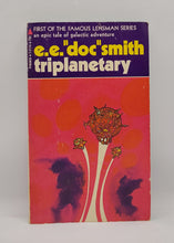 Load image into Gallery viewer, Lensman Book 1: Triplanetary by E.E. 'Doc' Smith
