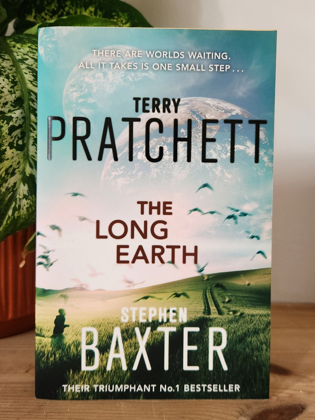 The Long Earth by Terry Pratchett, Stephen Baxter
